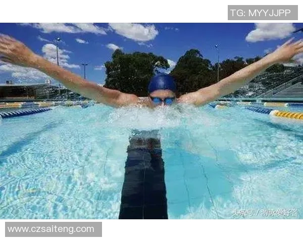 水中运动的多样性与健身效果探究：从游泳到水中健身的全方位分析